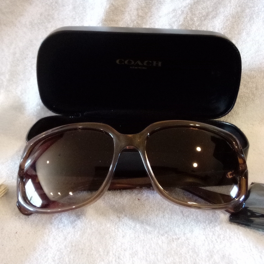 Coach HC8169 L149 Polarized Square Sunglasses – Transparent Brown, 57mm - Picture 4 of 4